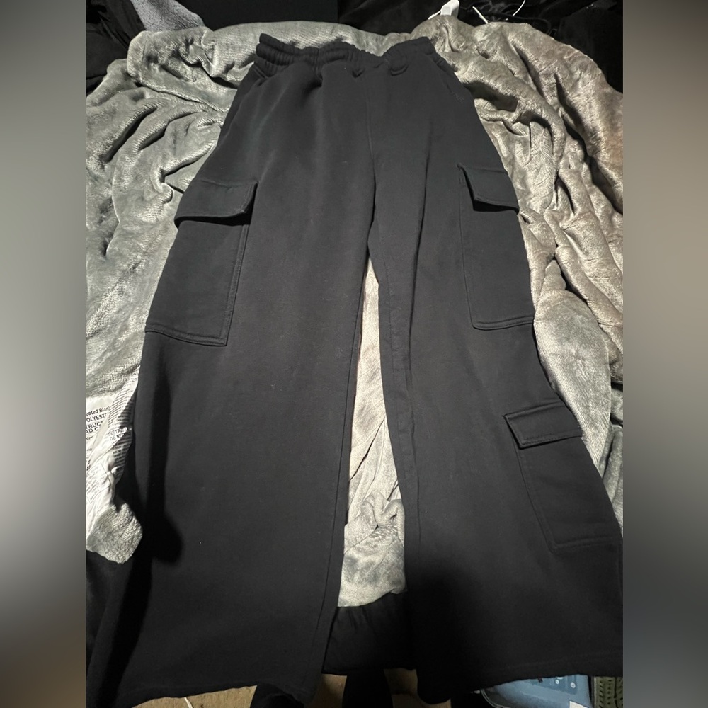 Dfyne Black Cargo Sweatpants